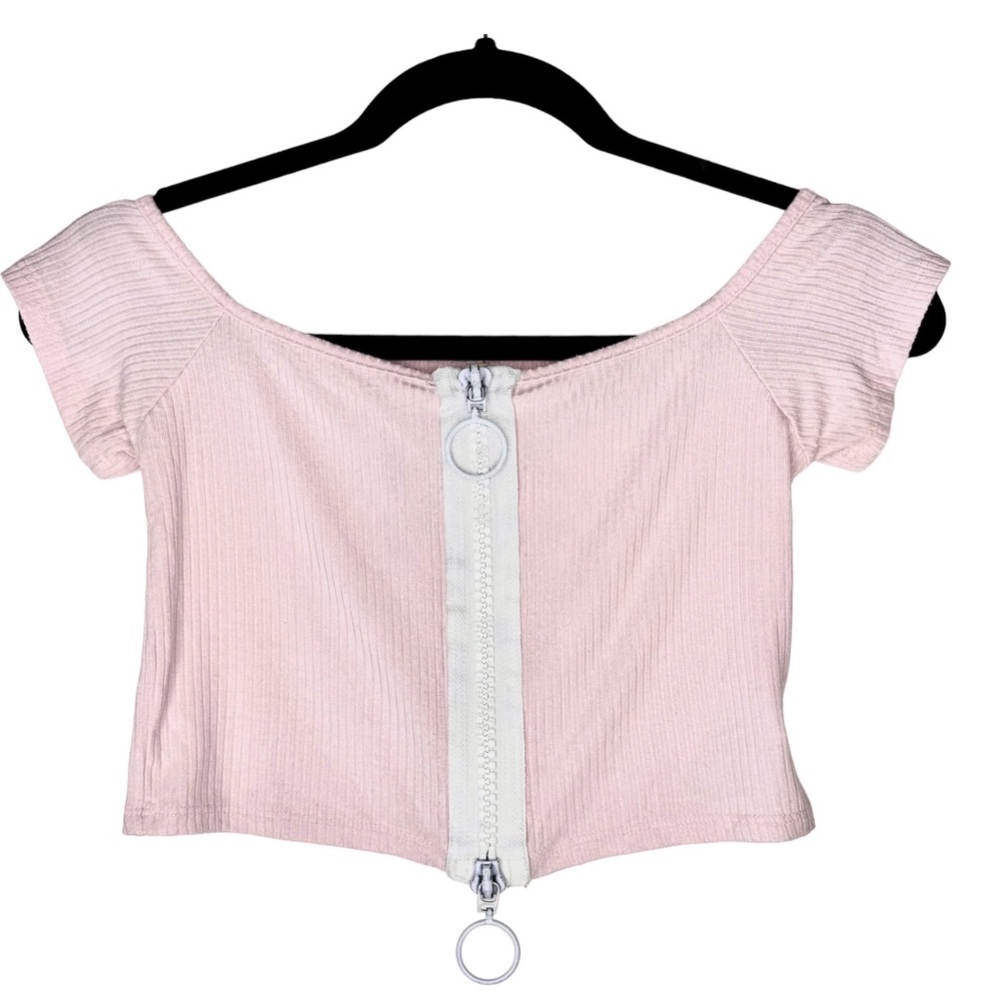 LF Emma & Sam Pink Off Shoulder Crop Top with Zipper Women’s Size Small